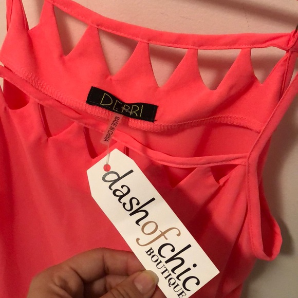 Small neon pink tank - Picture 5 of 5